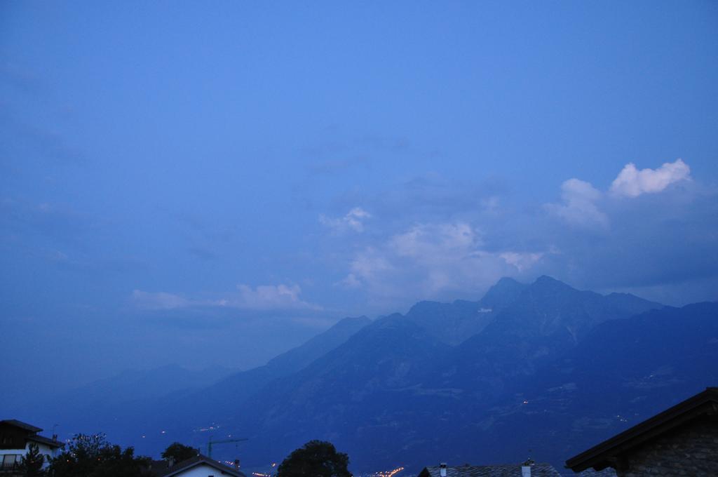 Le Foyer De La Ferme Lägenhet Aosta Exteriör bild