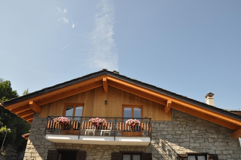 Le Foyer De La Ferme Lägenhet Aosta Exteriör bild
